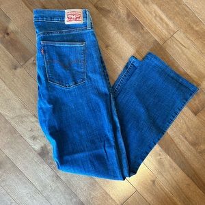 LEVIS Slimming bootcut Size 32